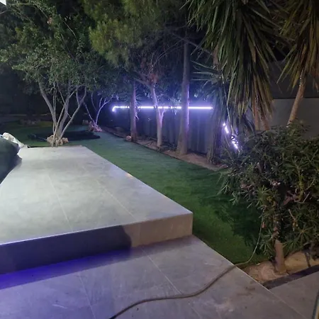 Cretan Stars הרסוניסוס